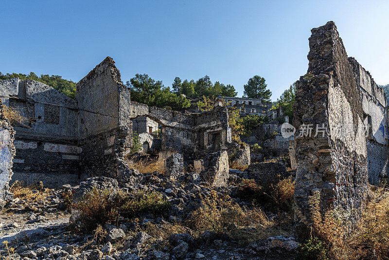 废弃的Kayakoy (Levissi Village, Karmylassos)石屋